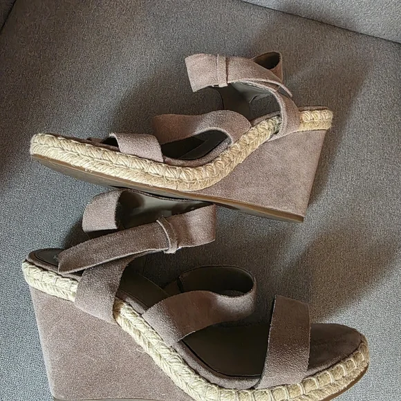 Vince Camuto Wedge Sandals - Picture 10 of 12